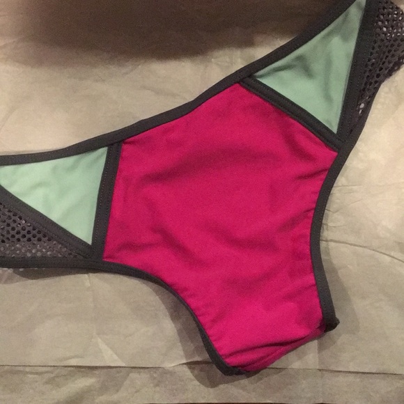 Bikini bottom - Picture 2 of 3